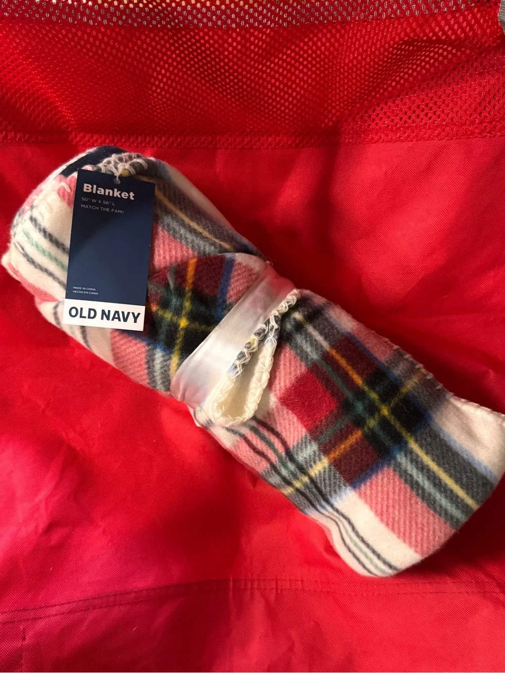 Old Navy Plaid Fleece Throw - New Gift 🎁